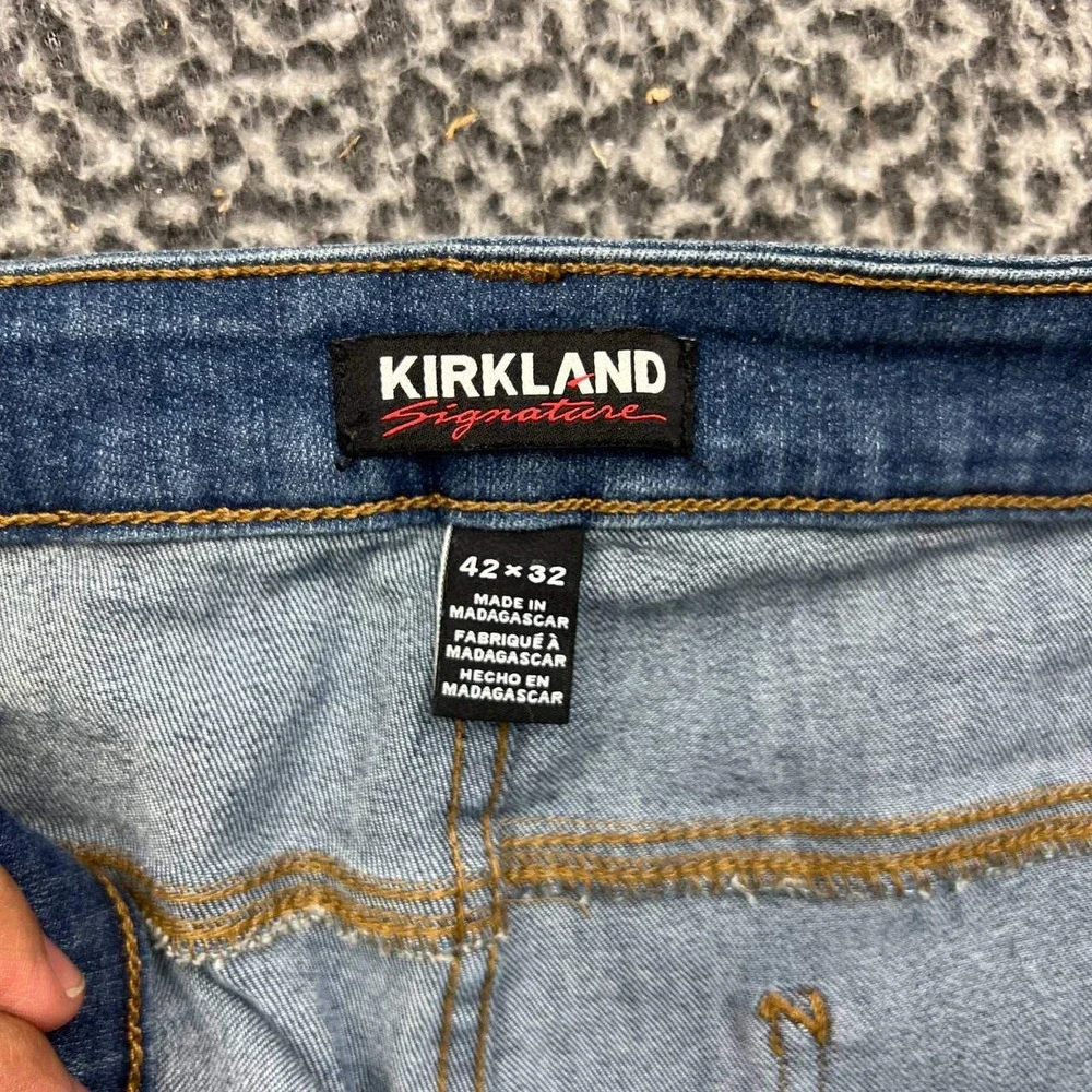 Kirkland Signature Jeans Men 42x32 Blue Straight Leg Stretch Denim Medium Wash